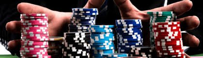 Live casino dealer table interface on pharaoh platform